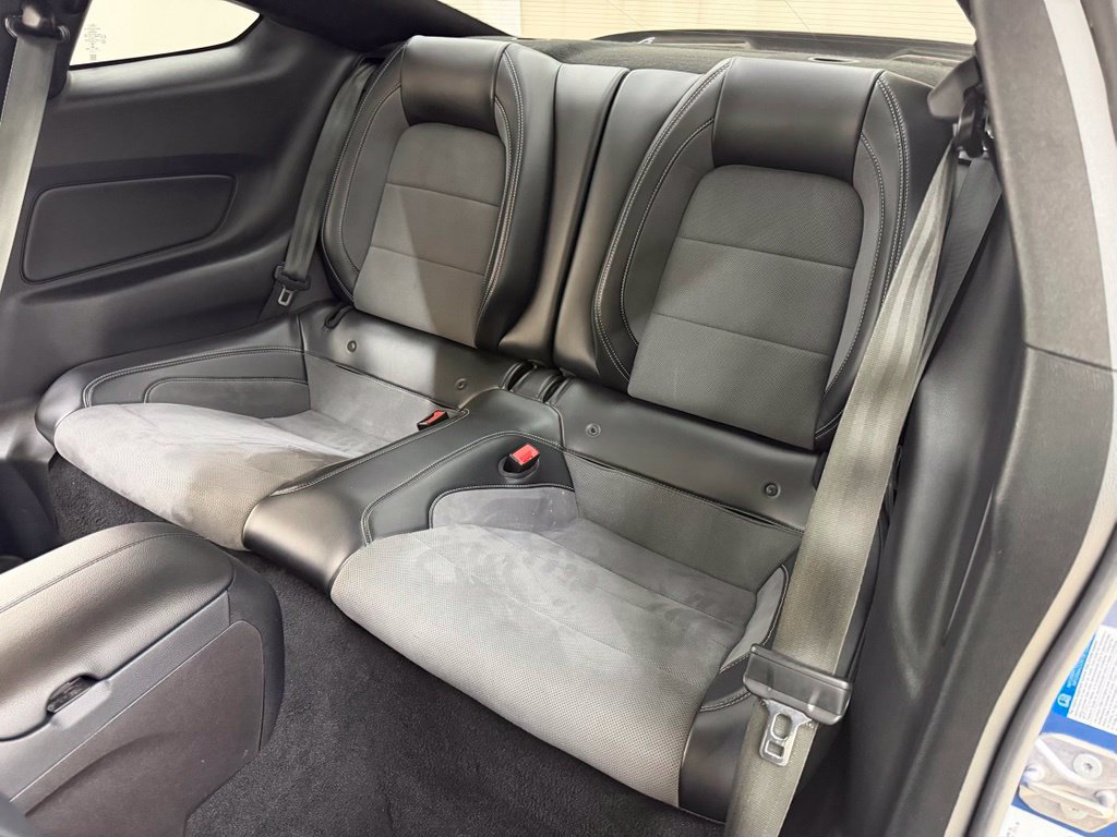 Used 2019 Ford Mustang Shelby GT350 w/ Technology Package RWD image 17