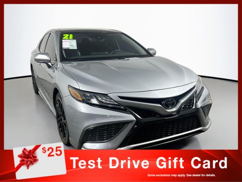 Used 2021 Toyota Camry XSE FWD image 1