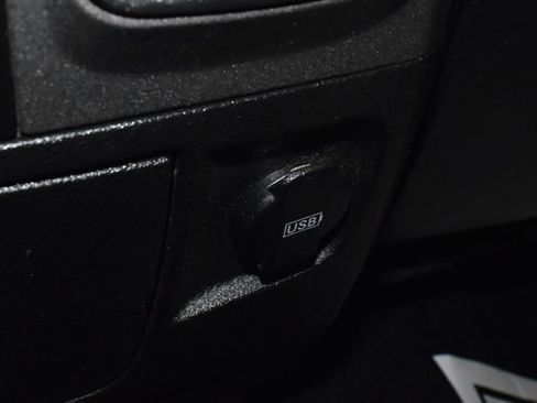 Used 2018 RAM 2500 Tradesman w/ Chrome Appearance Group image 24