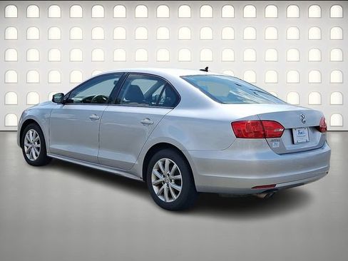 Used 2012 Volkswagen Jetta SE FWD image 5