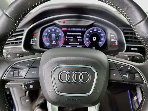 Used 2020 Audi Q8 Premium Plus AWD/4WD image 16