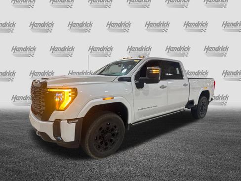 Used 2025 GMC Sierra 2500 Denali Ultimate AWD/4WD image 16