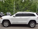 Used 2021 Jeep Grand Cherokee Laredo w/ Security & Convenience Group image 5