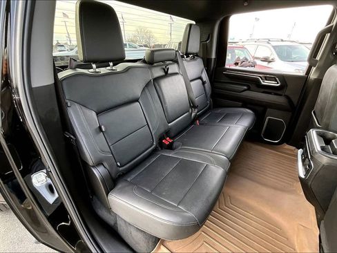 Used 2025 Chevrolet Silverado 3500 LTZ w/ LTZ Convenience Package image 25