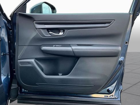 Used 2025 Honda CR-V EX image 23