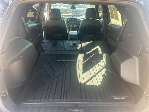 Used 2024 Chevrolet Equinox RS w/ LPO, Floor Liner Package image 19