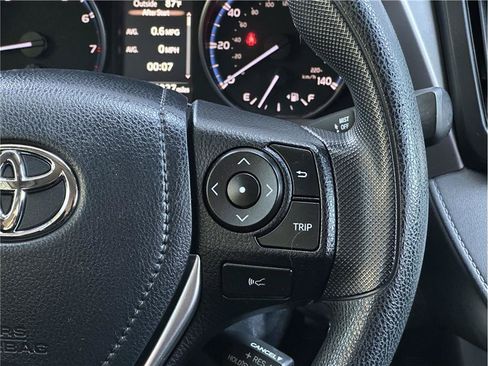 Used 2017 Toyota RAV4 LE w/ All Weather Liner Package AWD/4WD image 22