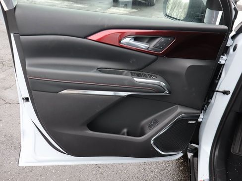 New 2026 Chevrolet Traverse RS image 4