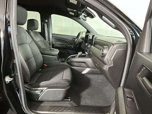 Used 2024 Chevrolet Colorado Trail Boss w/ Safety Package AWD/4WD image 32
