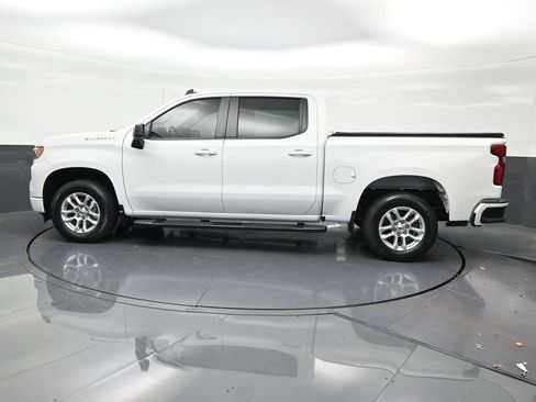Used 2023 Chevrolet Silverado 1500 RST image 2