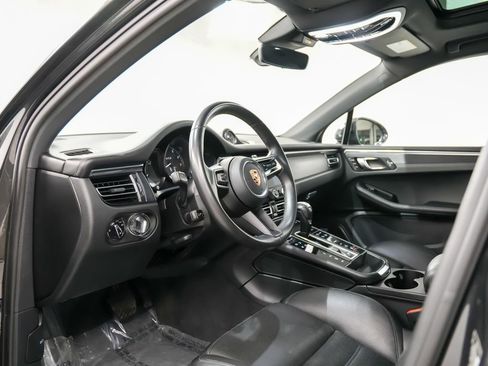 Used 2023 Porsche Macan GTS AWD/4WD image 4
