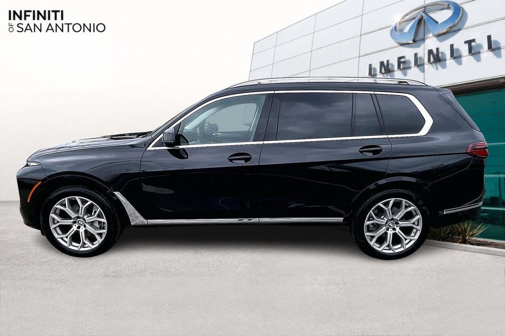Used 2025 BMW X7 xDrive40i w/ Climate Comfort Package AWD/4WD image 45