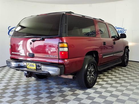 Used 2004 Chevrolet Suburban LS w/ Preferred Equipment Group image 6