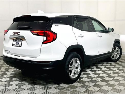 Used 2018 GMC Terrain SLE image 12