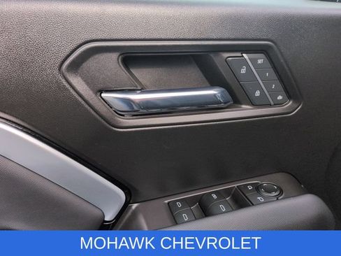 Certified 2023 Chevrolet Colorado Z71 w/ Z71 Convenience Package 2 AWD/4WD image 24