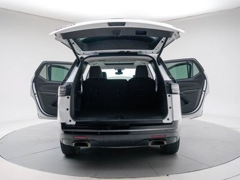 Used 2021 Chevrolet Traverse Premier w/ Redline Edition AWD/4WD image 20