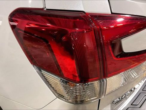 Used 2023 Subaru Forester Limited AWD/4WD image 29