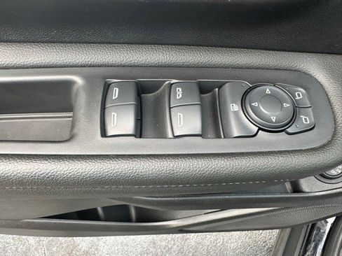 Certified 2024 GMC Terrain SLT image 15