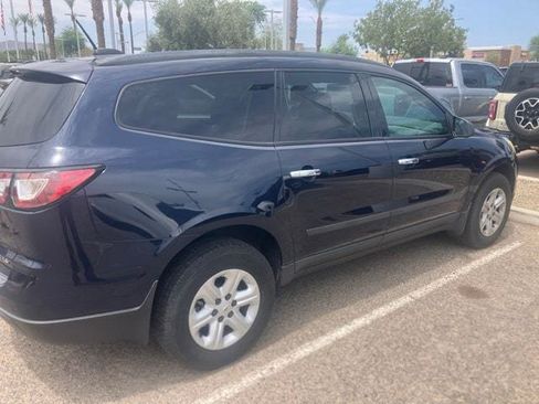 Used 2016 Chevrolet Traverse LS FWD image 7