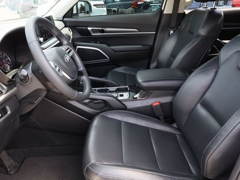 Used 2021 Kia Telluride S FWD image 22