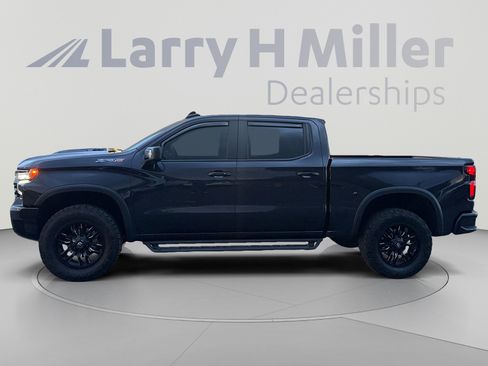 Used 2023 Chevrolet Silverado 1500 ZR2 w/ Technology Package AWD/4WD image 2