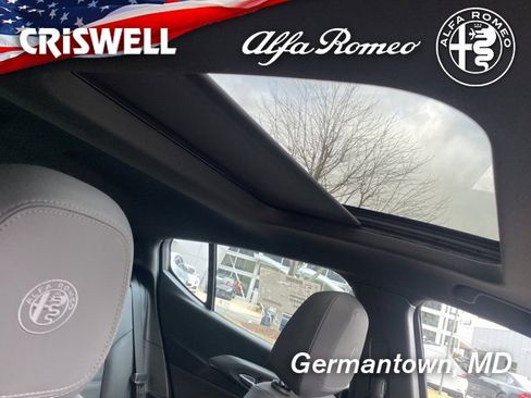 New 2024 Alfa Romeo Tonale Veloce image 41