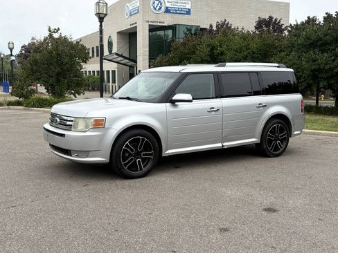 Used 2011 Ford Flex SEL w/ Rapid Spec Order Code AWD/4WD image 1