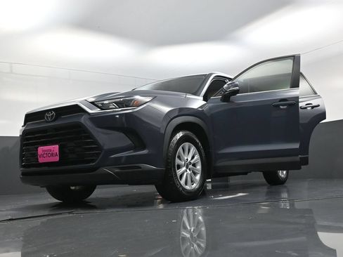 Used 2024 Toyota Grand Highlander FWD image 27