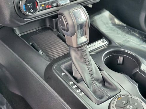 Used 2025 Ford Bronco Outer Banks image 26