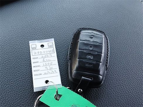 Used 2024 RAM 1500 Lone Star image 34