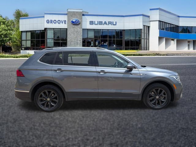 Used 2024 Volkswagen Tiguan SE AWD/4WD image 7