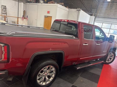 Used 2018 GMC Sierra 1500 SLT w/ SLT Premium Package image 8