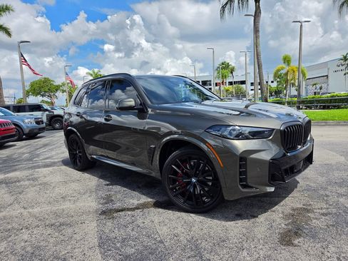 Used 2024 BMW X5 xDrive40i w/ M Sport Package AWD/4WD image 2