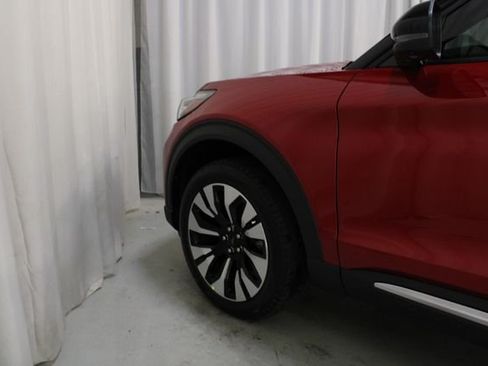 New 2026 Ford Explorer Platinum w/ LUX Leather Package AWD/4WD image 33