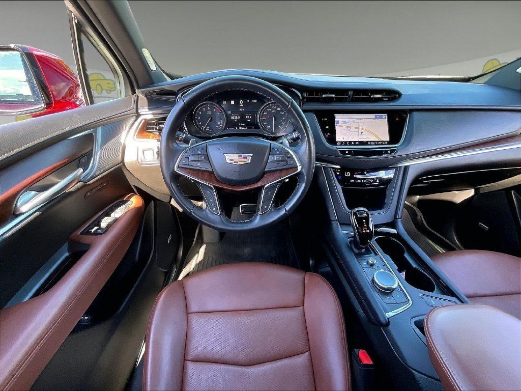 Used 2024 Cadillac XT5 Sportv w/ Technology Package AWD/4WD image 16