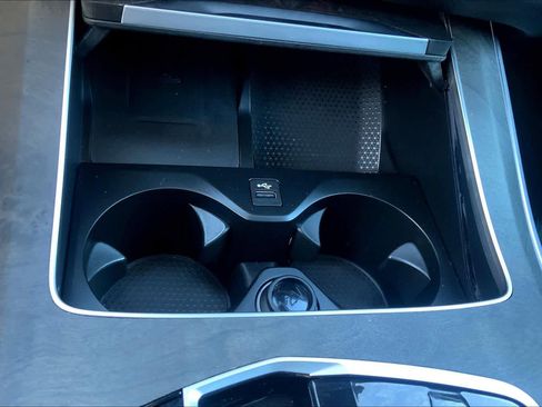 Used 2024 BMW X5 xDrive40i w/ Premium Package image 67