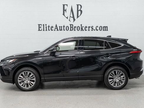 Used 2021 Toyota Venza Limited w/ Advanced Technology Package AWD/4WD image 2