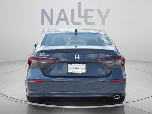 Used 2025 Honda Civic Sport image 4