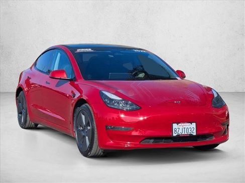 Used 2022 Tesla Model 3 Long Range image 3