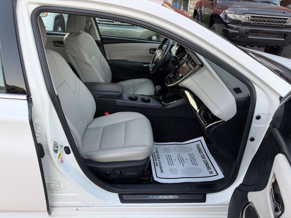 Used 2014 Toyota Avalon Limited FWD image 15