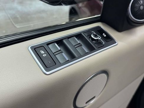 Used 2015 Land Rover Range Rover HSE AWD/4WD image 30