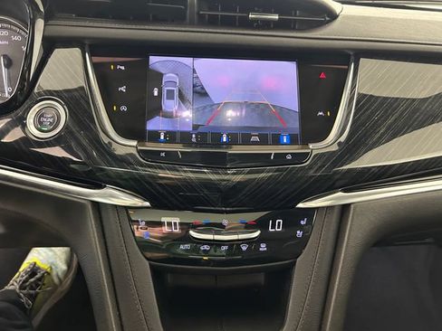 Used 2022 Cadillac XT6 Premium Luxury w/ Technology Package AWD/4WD image 22