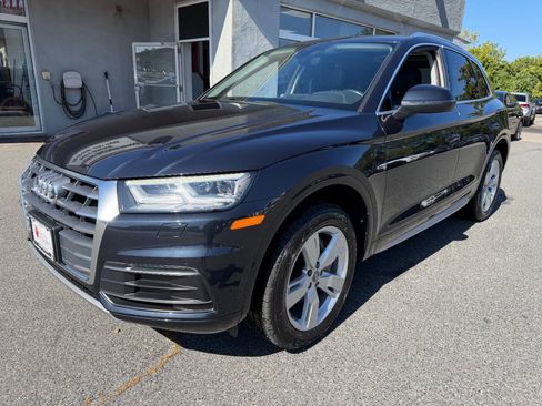 Used 2018 Audi Q5 2.0T Premium Plus w/ Premium Plus Package AWD/4WD image 3