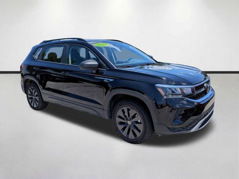 Used 2024 Volkswagen Taos S FWD image 1