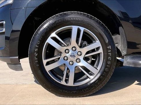 Used 2024 Ford Expedition Max Limited image 9