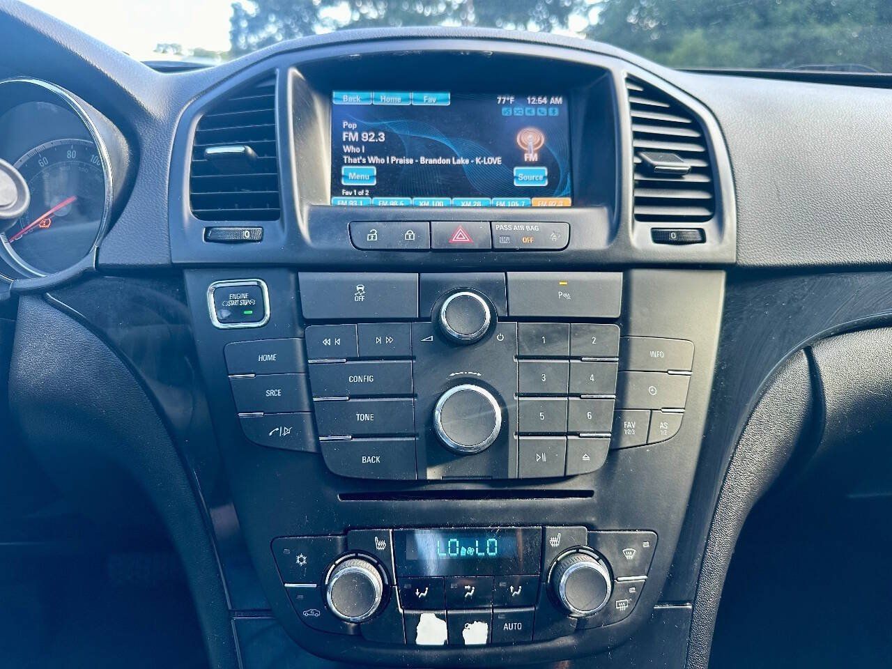 Used 2013 Buick Regal Premium FWD image 24