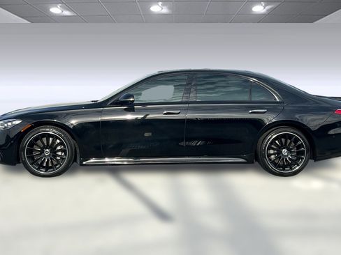 Certified 2023 Mercedes-Benz S 500 4MATIC image 2