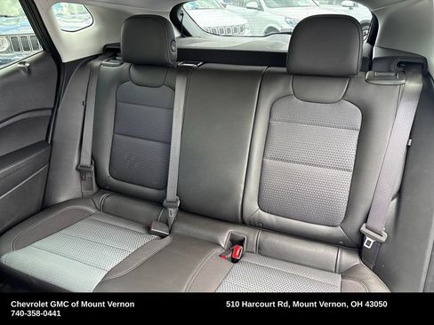 Used 2026 Chevrolet Trax LT FWD image 25