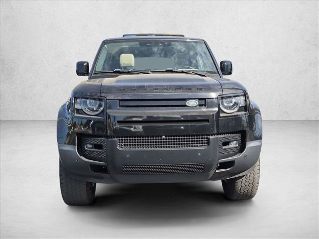 Used 2022 Land Rover Defender 110 SE AWD/4WD image 2