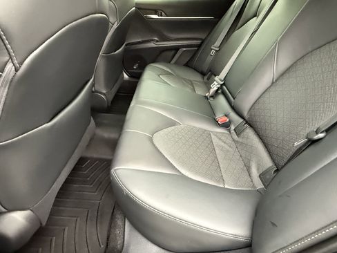 Used 2020 Toyota Camry XSE image 16